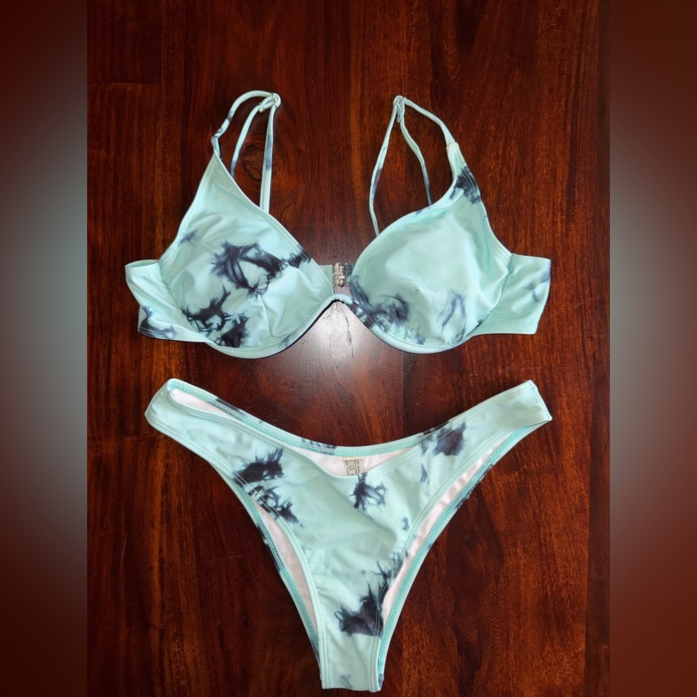 Women’s bikini set
